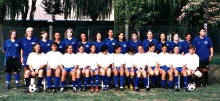 le giovani del Gordige calcio ragazze